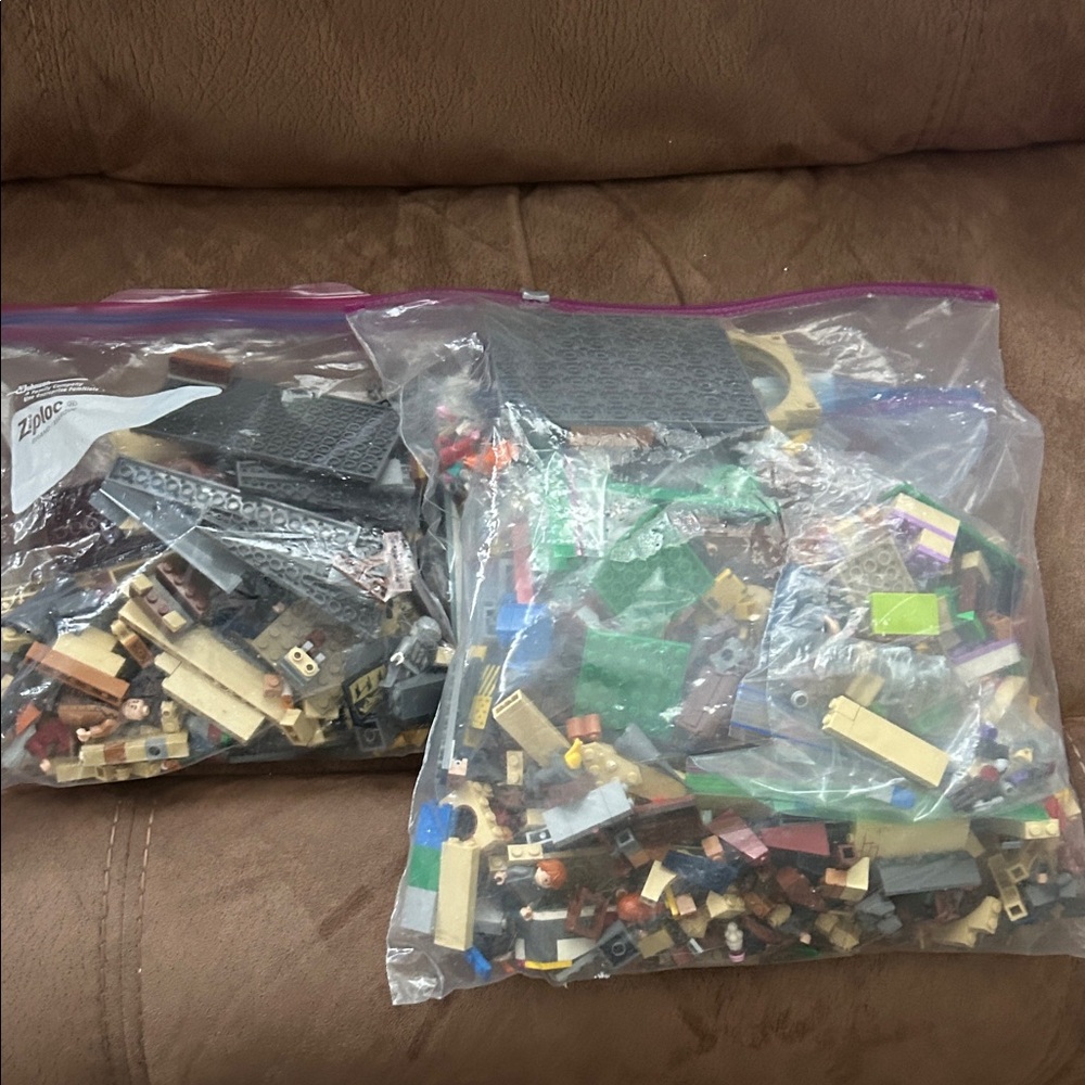 Mixed LEGO Brick Set in Assorted Colors